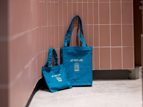SMALL TOTO BAG | Perfect for carrying 1 gift set | 23 x 23cm